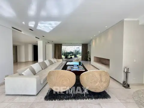 Venta Casa Ayres de Pilar 5 dorm- 1500m2 parque