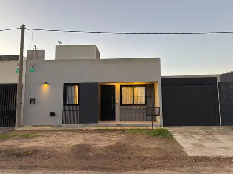 CASA EN VENTA 