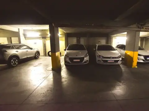 venta de cochera en el edificio centro