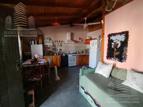 Casa en lote propio de 10x30/ zona residentes permanente.