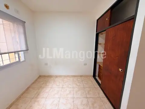 Depto Tipo Casa 2 ambientes con 1 baño