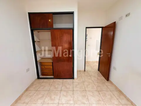 Depto Tipo Casa 2 ambientes con 1 baño