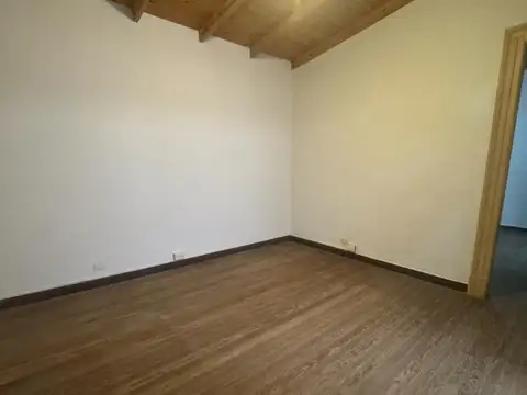 Depto Tipo Casa en Alquiler de 3 dormitorios