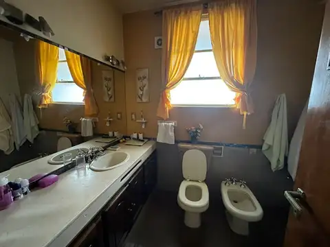 Venta dpto 3 dormitorios Microcentro