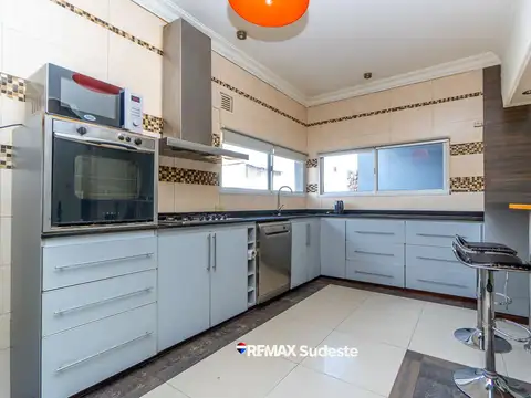 Casa en Venta en Bahía Blanca, USD 220.000