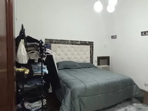 Departamento 6 ambientes con 1 baño