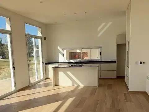 CASA 4 DORMS A ESTRENAR EN COMARCAS DE LUJÁN SAN ROQUE