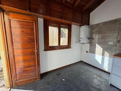 Depto Tipo Casa en Alquiler de 2 dormitorios