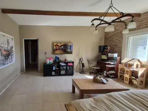 Calle Los Eucaliptos 2000