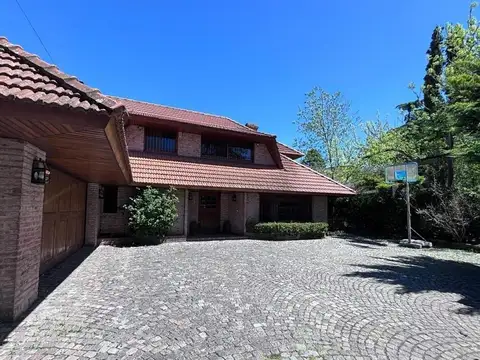 Blanco Encalada 1200