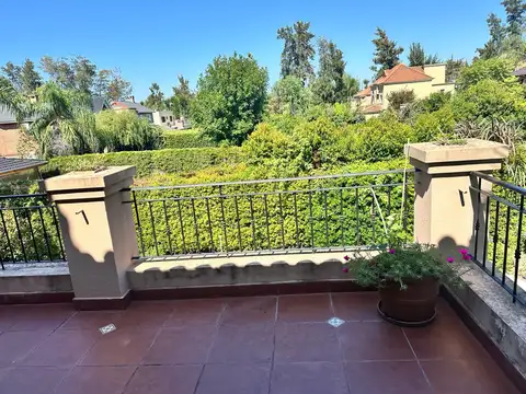 Casa en Venta en Barrancas De San Jose, USD 410.000