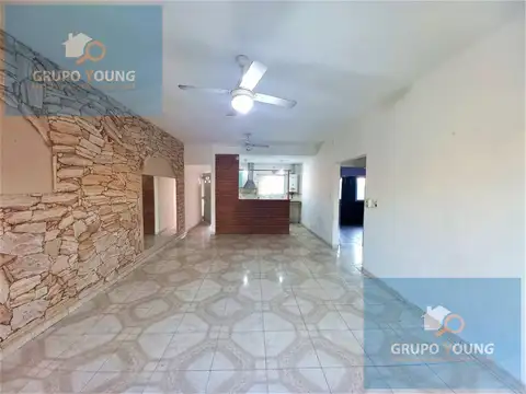 Depto Tipo Casa en Alquiler de 2 dormitorios