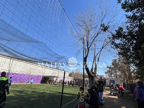 Galpón . | Dean Funes 4000