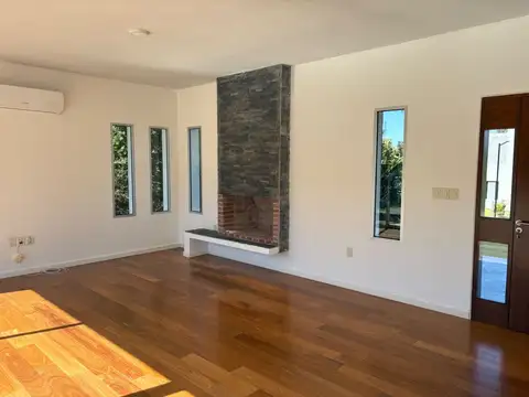 Casa en Alquiler en Ciudad de la Costa, USD 3.500