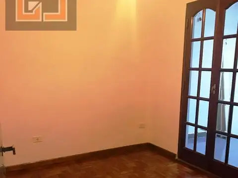 Casa en Venta en Castelar Norte, USD 155.000