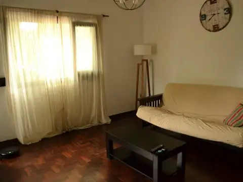 Depto Tipo Casa en Alquiler de 3 ambientes