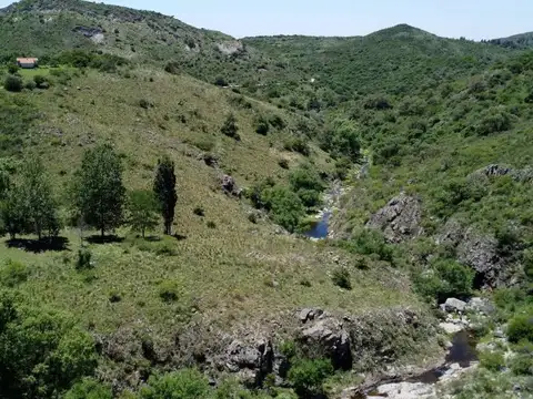 Cam. a La Cumbre km 15, Agua de Oro, Córdoba