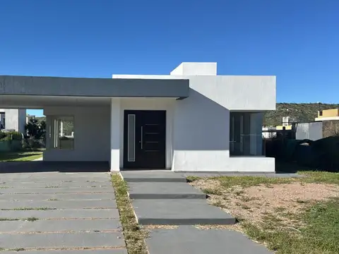 Casa en Venta en Juana Koslay, USD 180.000