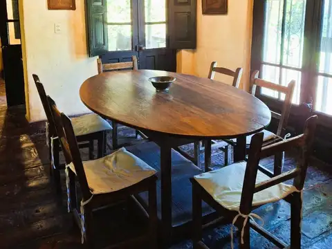 Casa 7 ambientes con 4 baños