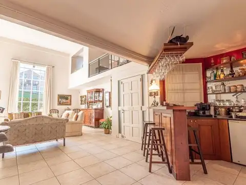 Casa 4 ambientes con 3 baños
