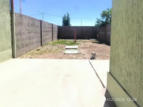 Casa 3 ambientes con 1 baño