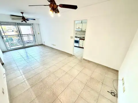 Monteverde 433 , Piso 3