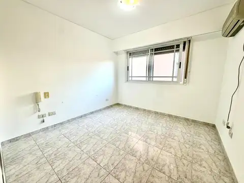 Departamento en Alquiler en Castelar Sur, $ 650.000