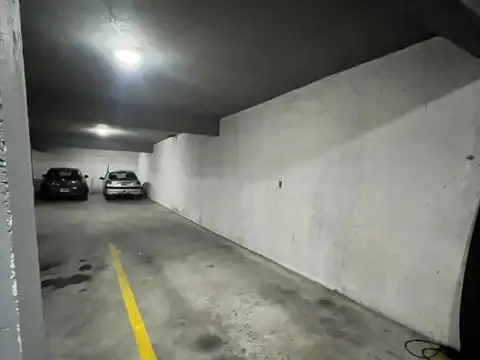 Monoambiente en venta con cochera - Zona Plaza Mitre