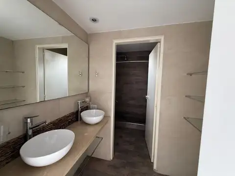 Depto Tipo Casa en Venta 50 años