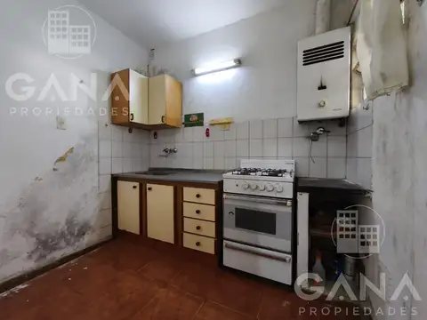 Casa de pasillo en venta a reciclar oportunidad con patio en Zona Norte