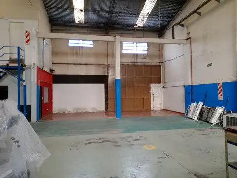 Galpon en Alquiler 17  mts Fondo