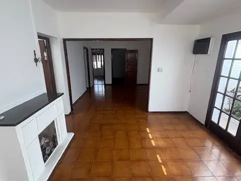 Casa en Venta en Avellaneda, USD 185.000