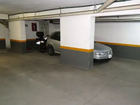 Cochera Nueva Cba con Baulera
