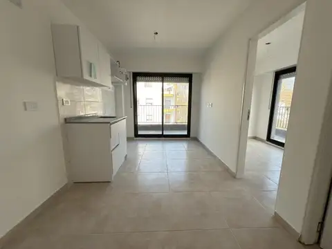 VENTA - DEPARTAMENTO UN DORMITORIO CON BALCON - LUIS AGOTE