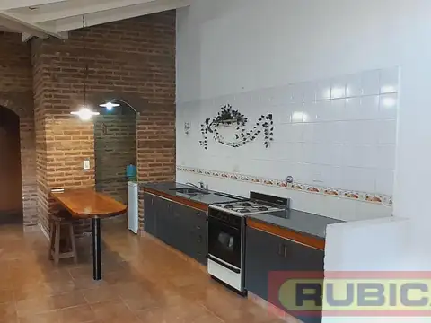 Casa 3 ambientes con 2 baños