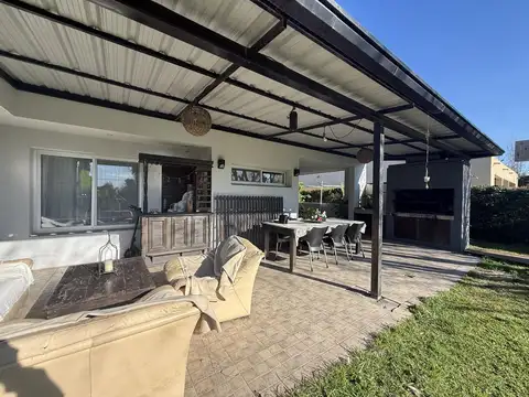 Casa en Venta en Haras Santa María, USD 238.000