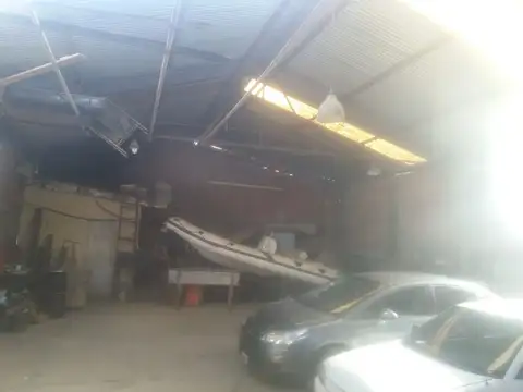 Galpon en Venta 17  mts Fondo