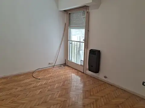 Muy Buen Departamento de 2 Amb Excelente ubicacion