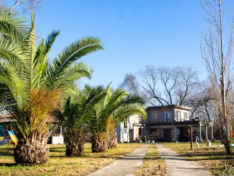 VENTA CASA 330 M² EN LOTE DE 2.531 M²- PILAR