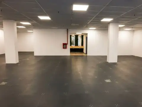 Oficina en Alquiler al Este