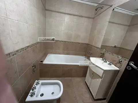 Departamento en Alquiler con 1 cocheras