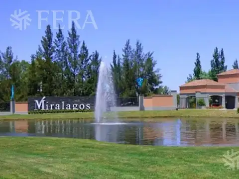 Venta de terreno de 1300 m2 en Club Miralagos II