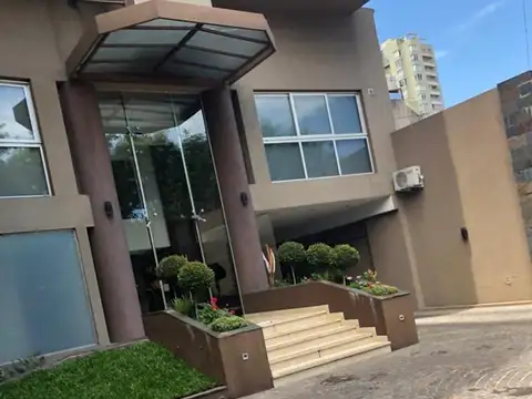 Av. Meeks  482 , Piso 3