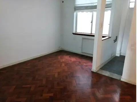 Joaquín V. González 100, Piso 2