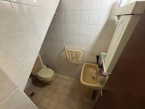 Casa 5 ambientes con 1 baño