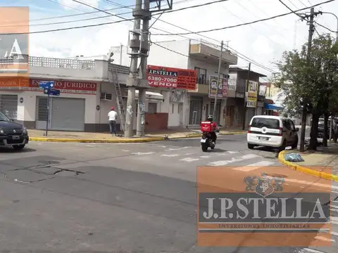 Excelente Esquina 239 m² - Ideal para Desarrollo Inmobiliario - S.Justo (Ctro)