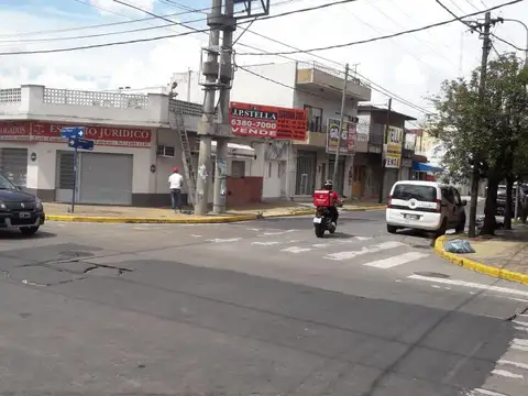 Excelente Esquina 239 m² - Ideal para Desarrollo Inmobiliario - S.Justo (Ctro)
