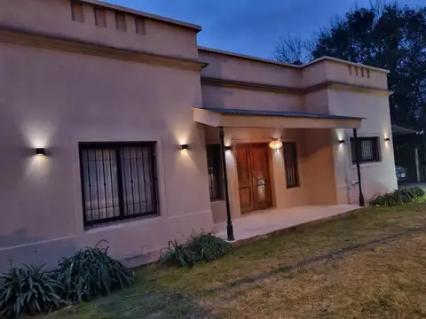 Casa en Venta en Lujan, USD 185.000