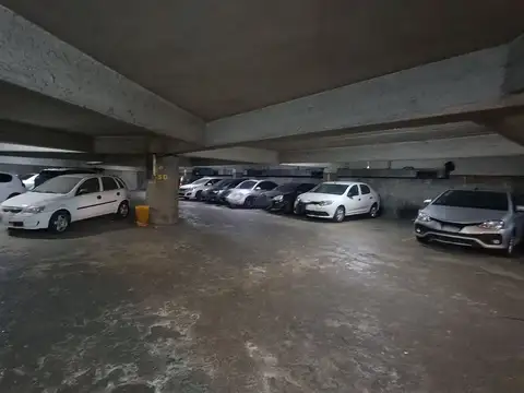 VENTA 22 COCHERAS EN CABALLITO SOBRE AV RIVADAVIA