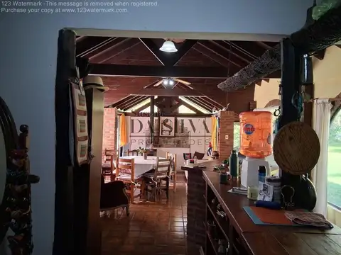 Ccem, Calle Ombu Y Abetos